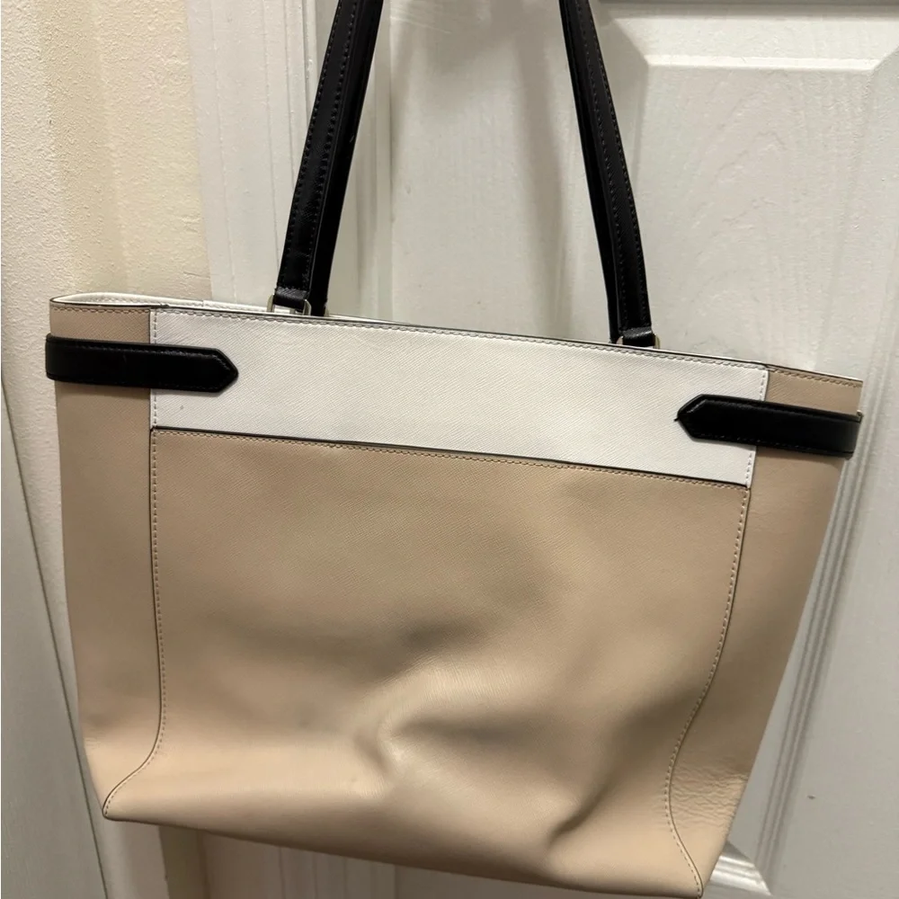 Kate Spade Cream and Black Tote - Picture 4 of 10